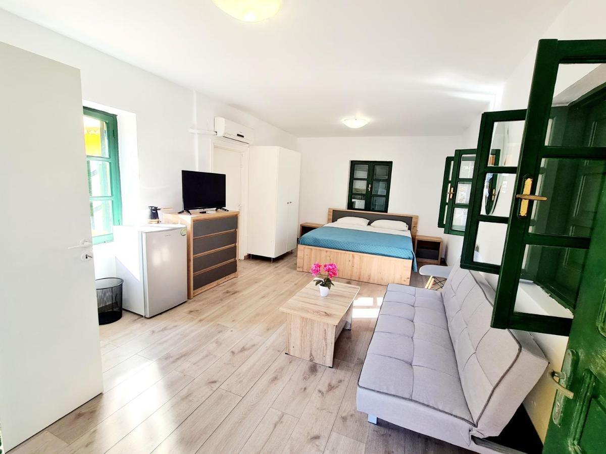 Piccolo Modern Suites Old Town Rhodes City Esterno foto