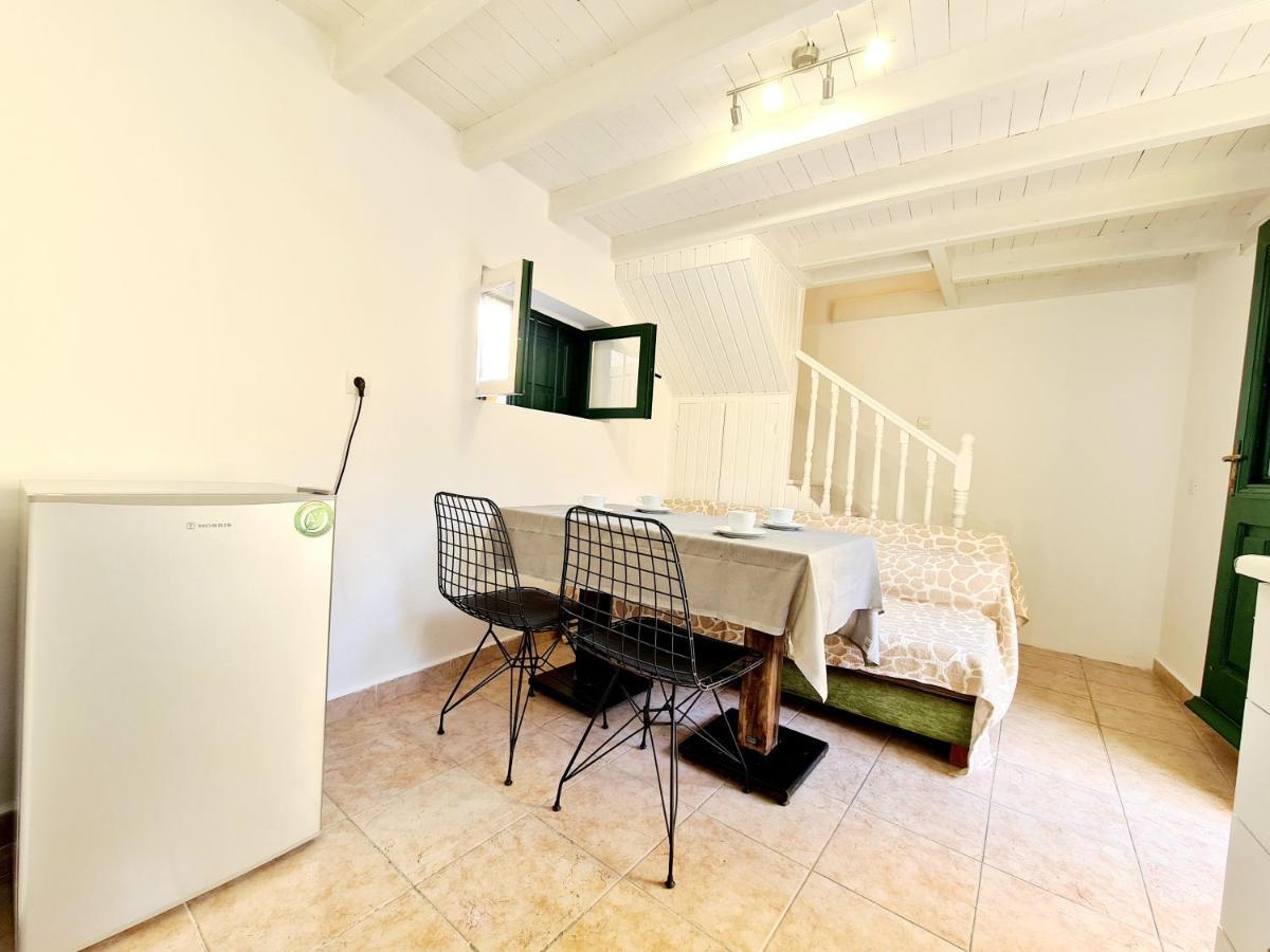 Piccolo Modern Suites Old Town Rhodes City Esterno foto